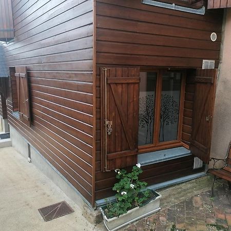 Le Petit Chalet -Appartement Proche De La Vieille Ville , Du Centre Ville Et Du Tram- Petit Dejeuner Offert Le Mans Exterior photo